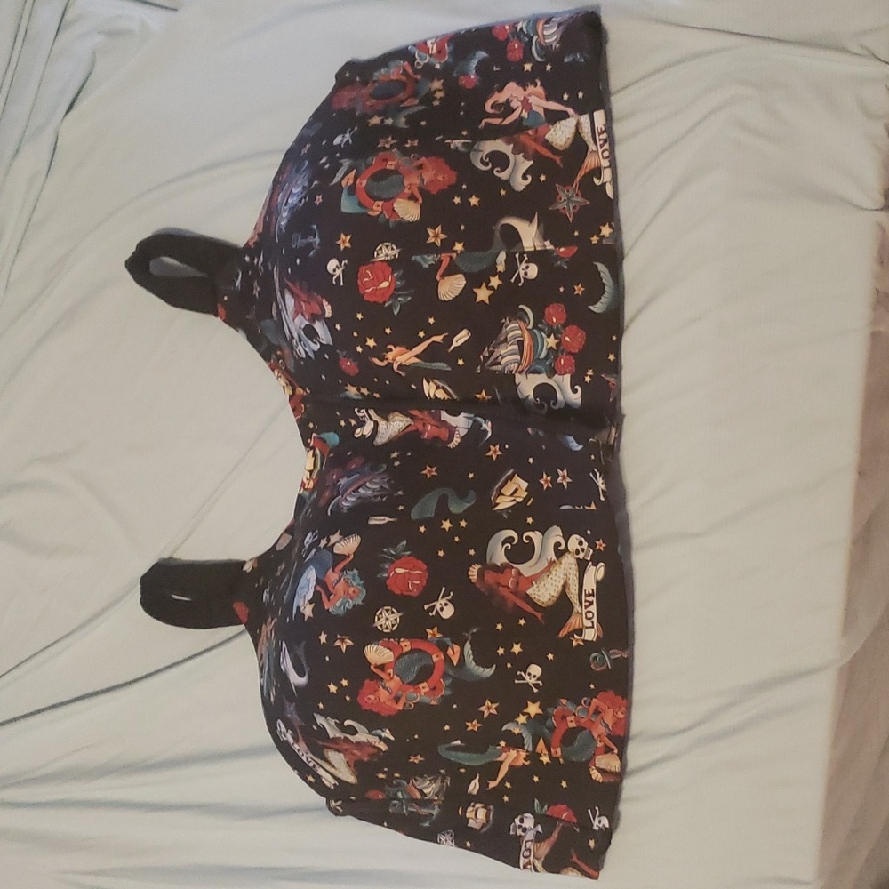 Torrid Active front zip mermaid tattoo bra